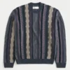 Kastiger gestreifter Pullover mit Rundhalsausschnitt