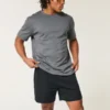 Kühle Fleece-Shorts in mittlerer Länge