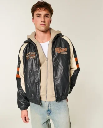 Kunstlederjacke mit Longhorns-Grafik der University of Texas at Austin