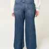 Kurvige Baggy-Jeans mit mittlerer Leibhöhe und dunkler Waschung