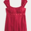Leichtes Babydoll-Oberteil aus Satin mit Bindeband