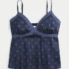 Leichtes Satin-Top mit Spitzenbesatz