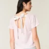 Leichtes T-Shirt mit Blumenmuster und Bindeband
