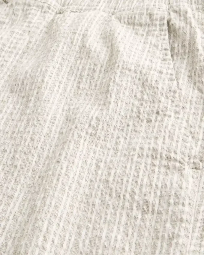 Linen-Blend-Seersucker-Shorts in mittlerer Länge