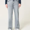 Low-Rise-Jeans in mittlerer Waschung mit entspanntem, geradem Schnitt