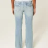 Low-Rise-Jeans mit mittlerer Waschung und gesticktem Schmetterling, Bootcut
