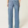 Low-Rise-Jeans mit Rissen, mittelstarker Waschung, lockere Passform