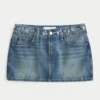 Low-Rise-Minirock aus besticktem Denim