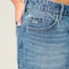 Mini-Jeansrock mit niedriger Taille und gestickter Schleife