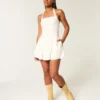 Mini-Kleid mit tiefem Taillenbund und Neckholder