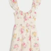 Minikleid mit Flatterärmeln und V-Taillen