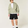 Mittellange Twill-Shorts zum Hineinschlüpfen