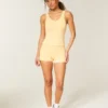 Must-Have-Basics Shortie