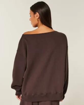 Oversized-Sweatshirt mit schulterfreiem Ausschnitt