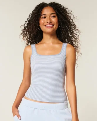 Rippstrick-Tanktop mit Rundhalsausschnitt