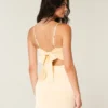 Satin-Kleid mit Schleife am Rücken