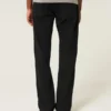 Schwarze, nicht ausbleichende Straight-Jeans