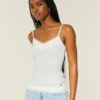 Spitzenbesetztes Layering-Top