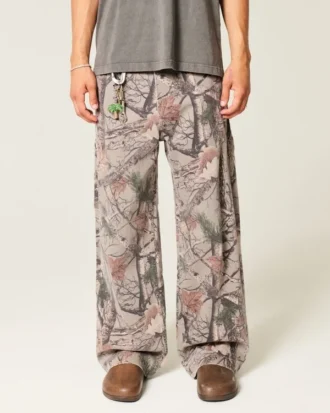 Superbaggy-Jeans im Camouflage-Look