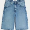 Superbaggy-Jeansshorts mit Totenkopf-Grafik