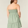 Trägerloses, besticktes Babydoll-Kleid