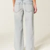 Ultra-Low-Rise-Baggy-Jeans in heller Waschung
