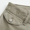 Ultra-niedrig geschnittene, bestickte Flare-Hose