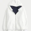 Wendbarer Hoodie mit Kunstfellfutter und Reißverschluss