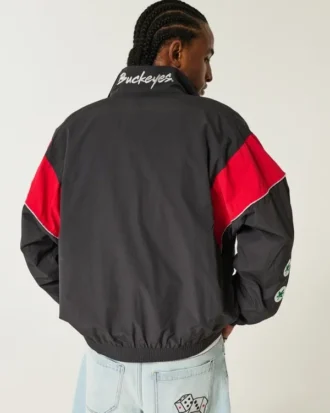 Windjacke mit Ohio State University Buckeyes-Grafik