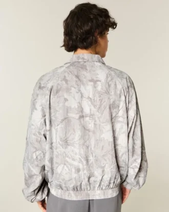 Windjacke mit Reißverschluss und Camouflage-Muster